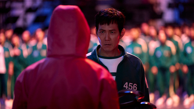 The protagonist of Squid Game prepares for a new experiment. 